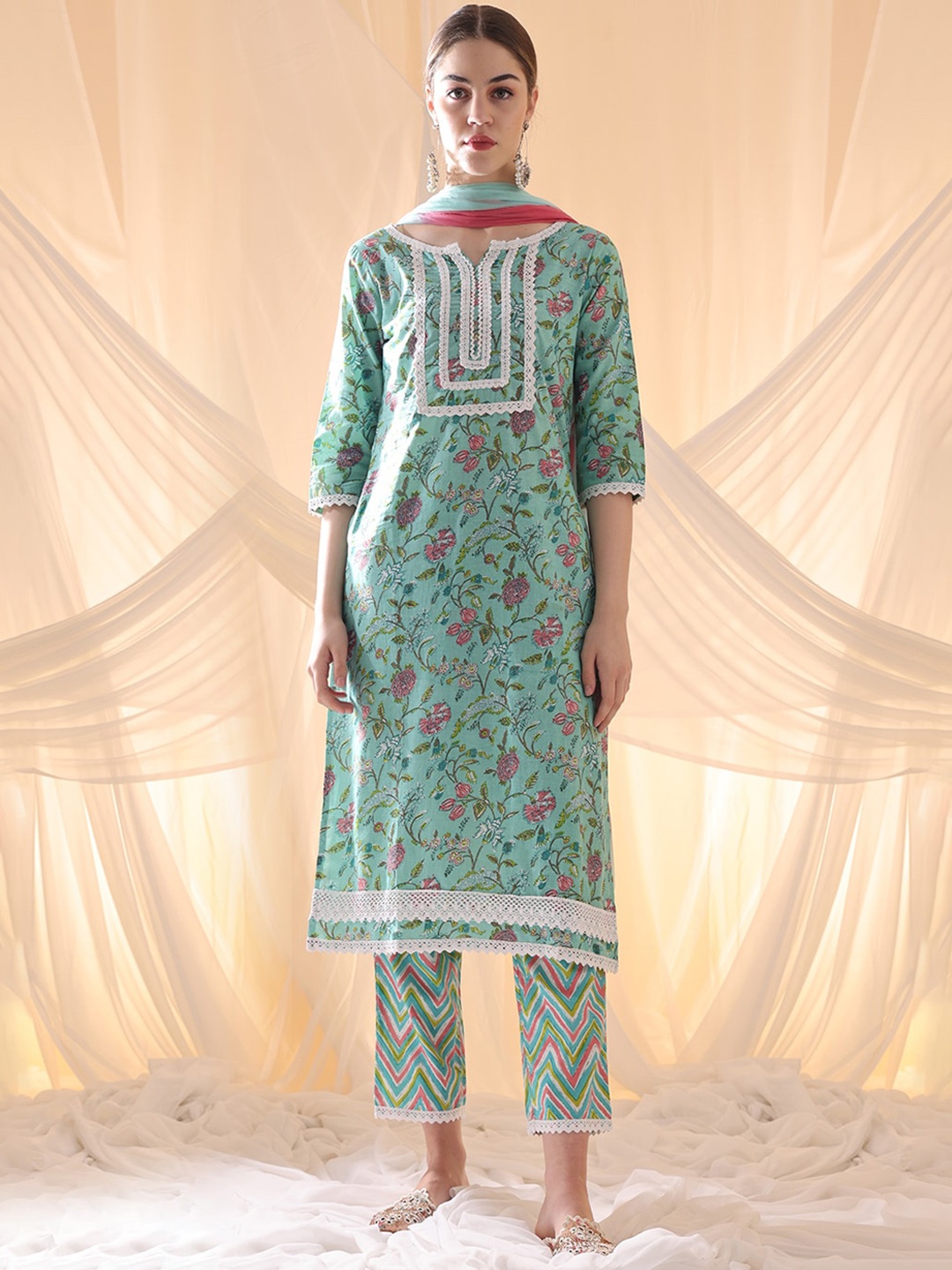 

Anouk Floral Printed Regular Pure Cotton Kurta with Trousers & Dupatta, Blue