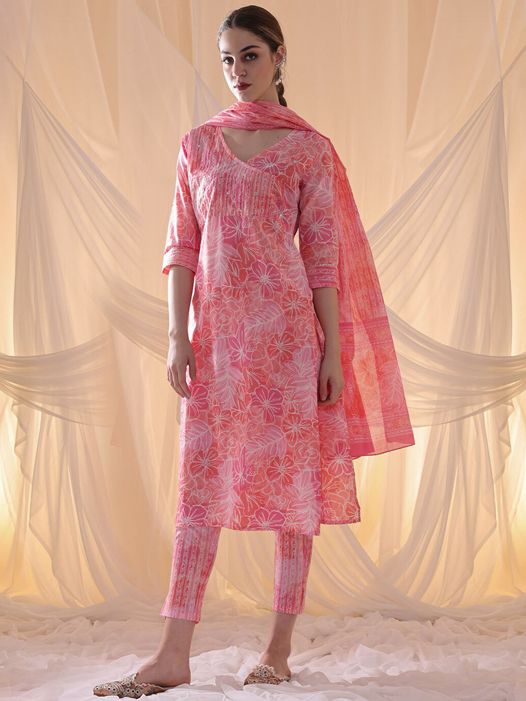 

Anouk Floral Printed Regular Pure Cotton Kurta with Trousers & With Dupatta, Pink