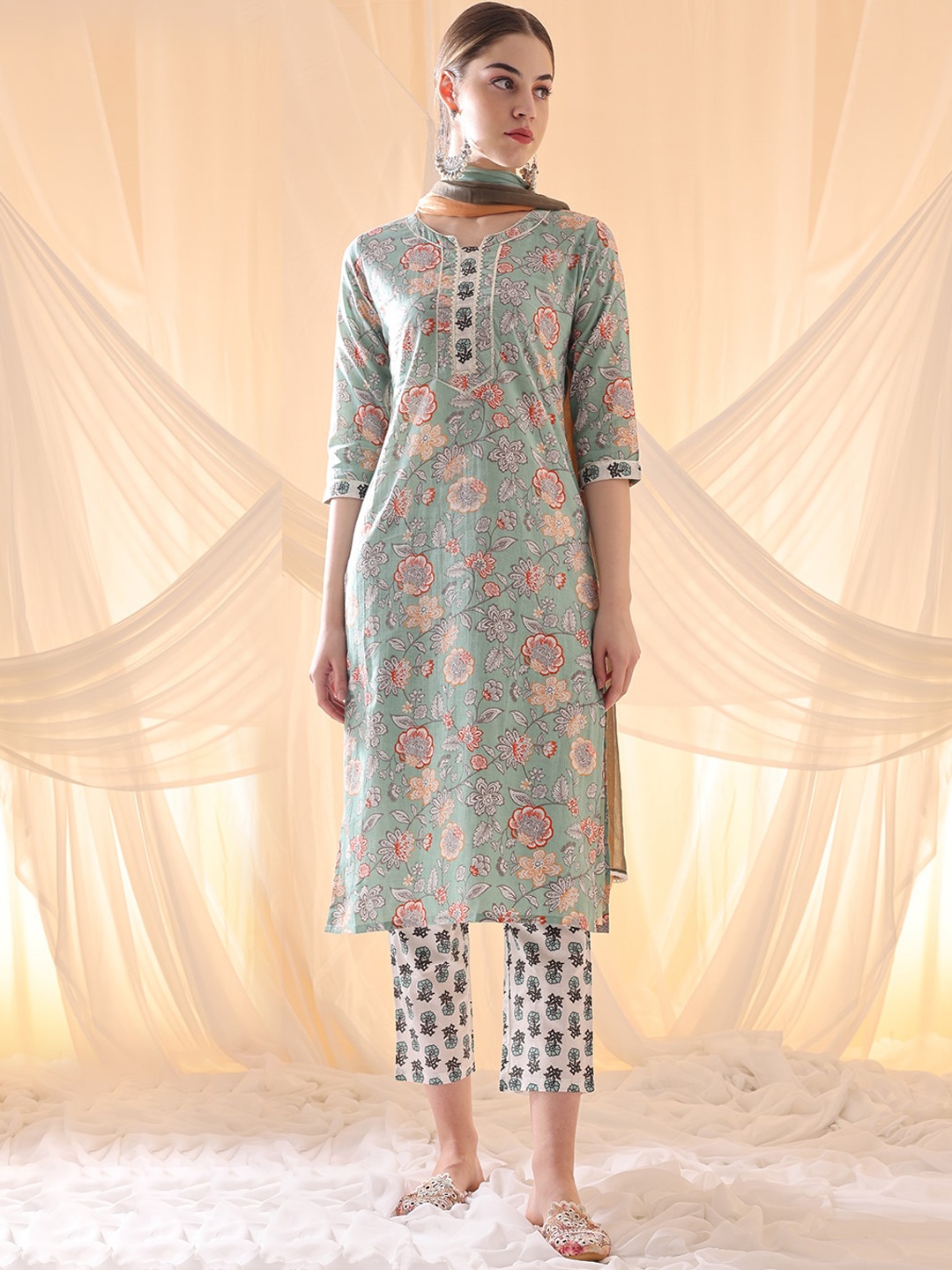 

Anouk Round Neck Floral Printed Regular Pure Cotton Kurta with Trousers & Dupatta, Teal