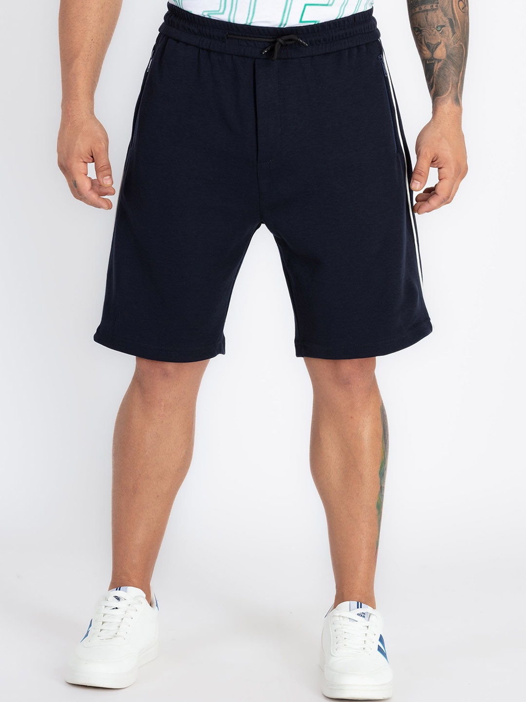 

Status Quo Men Mid-Rise Cotton Shorts, Navy blue