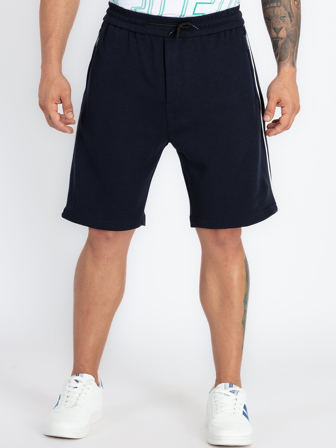 

Status Quo Men Mid-Rise Cotton Shorts, Navy blue