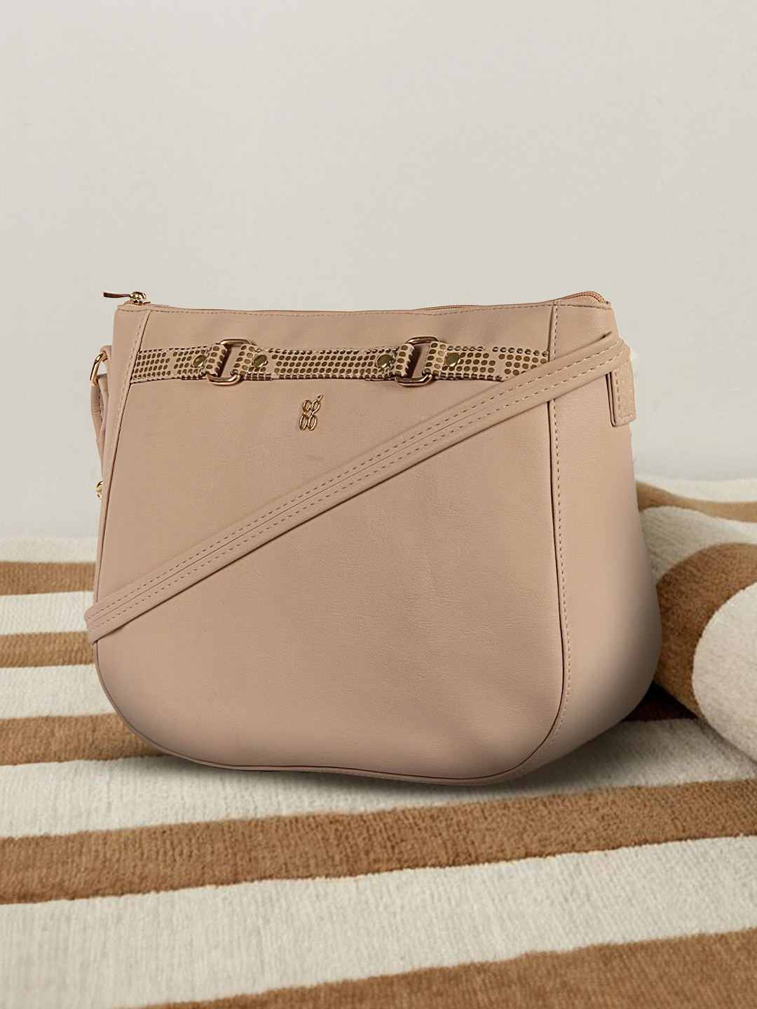 

Baggit Structured Sling Bag, Beige
