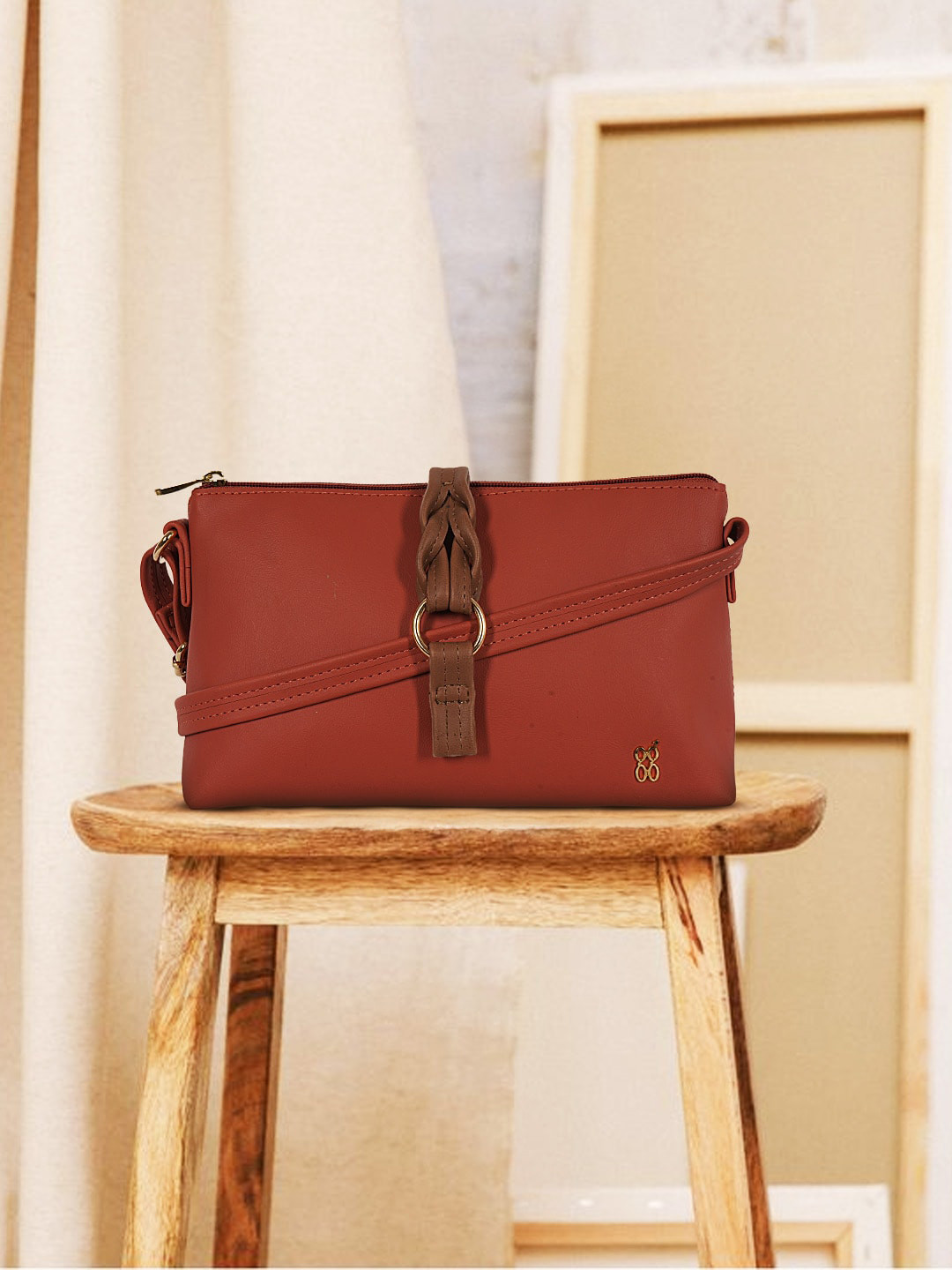 

Baggit Colourblocked PU Oversized Structured Shoulder Bag, Red