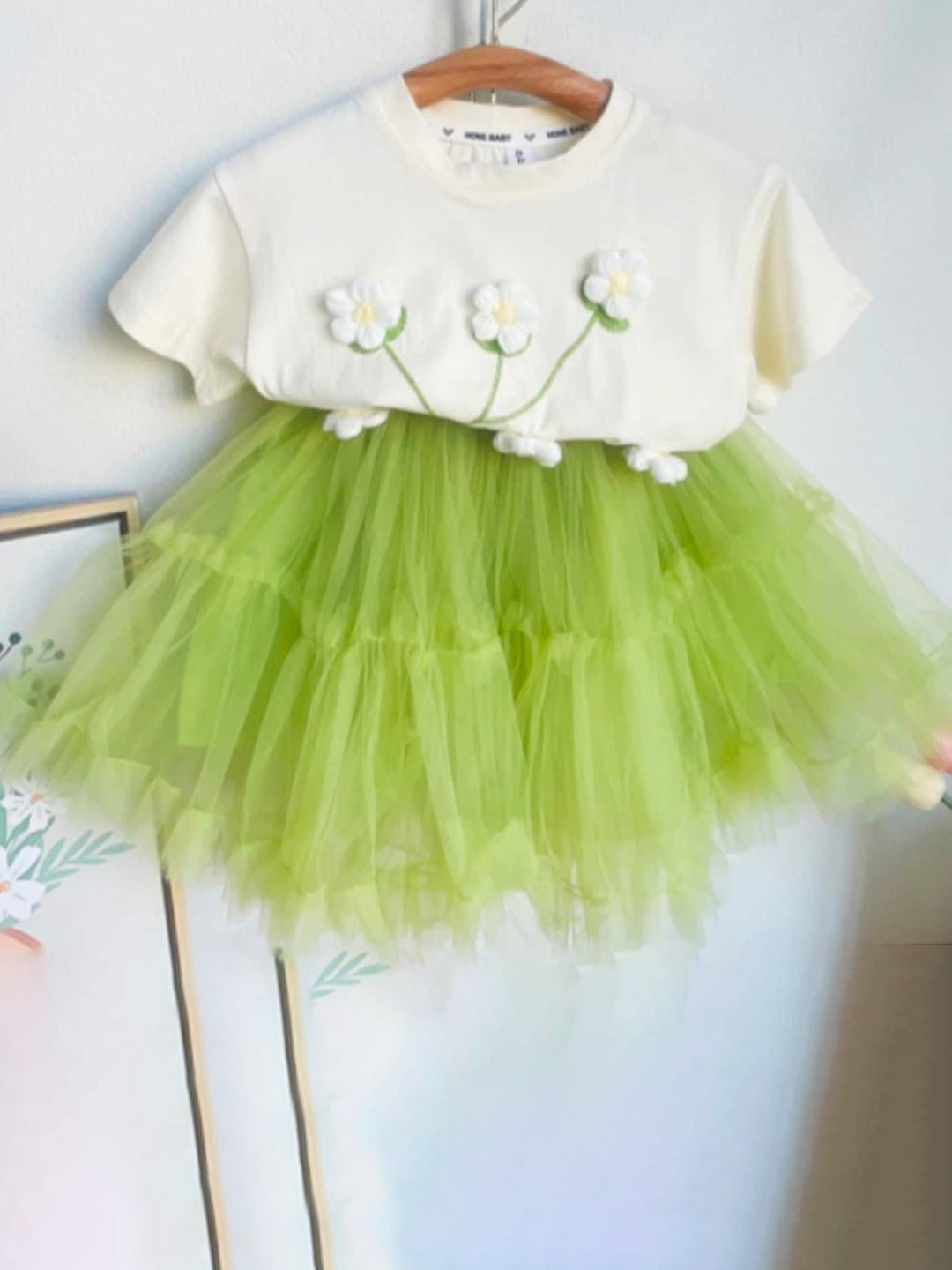 

Safehugs Girls Top with Skirt, Green