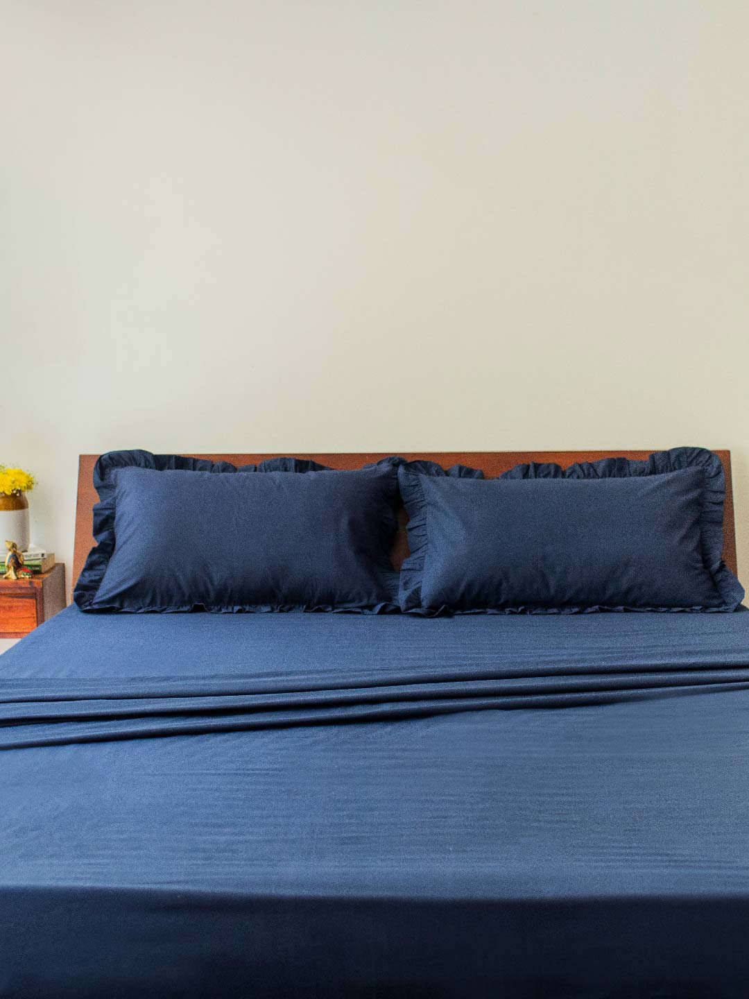

10club Navy Blue Cotton 250 TC Queen Bedsheet