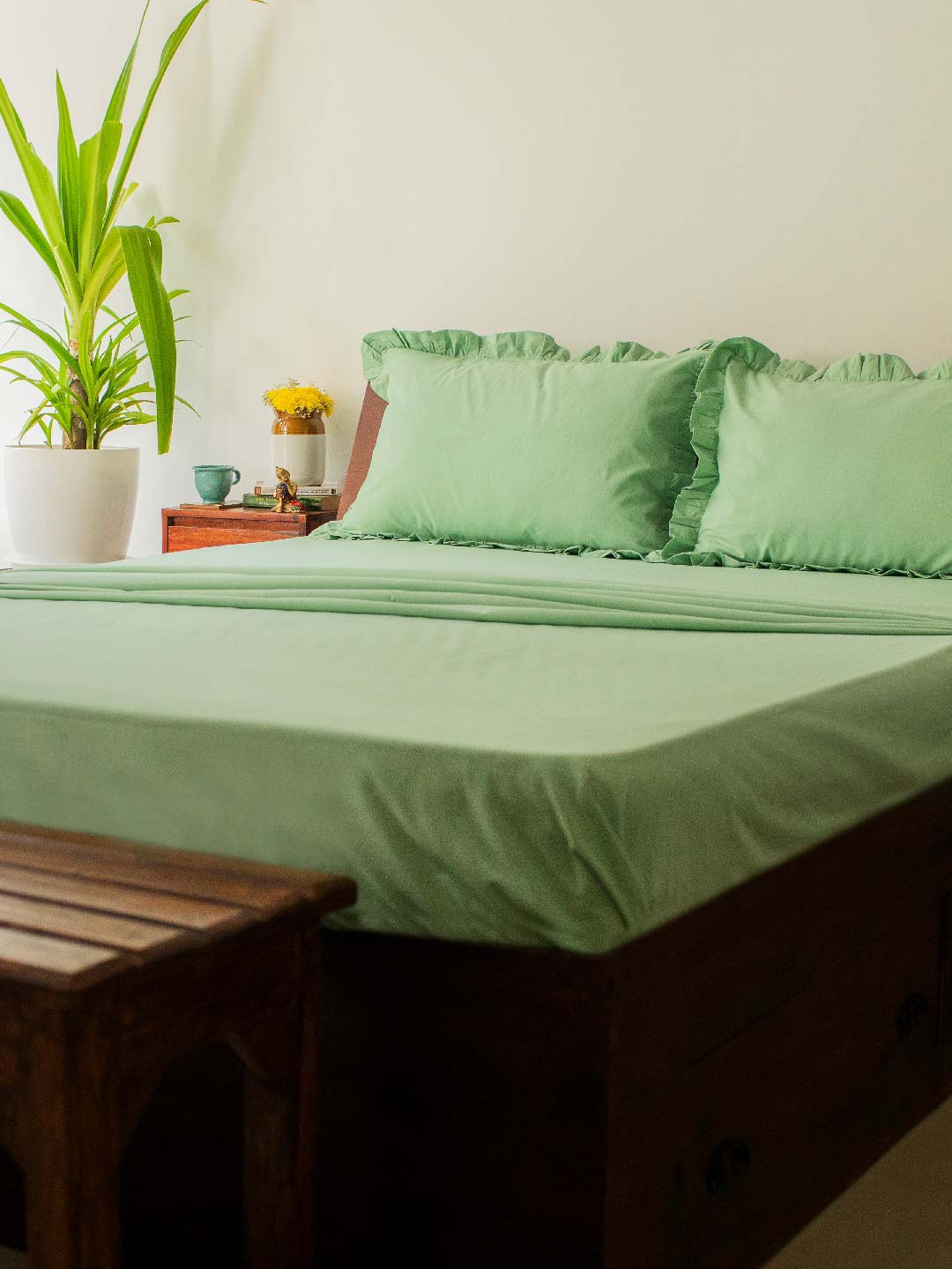 

10club Sea Green Cotton 250 TC Queen Bedsheet