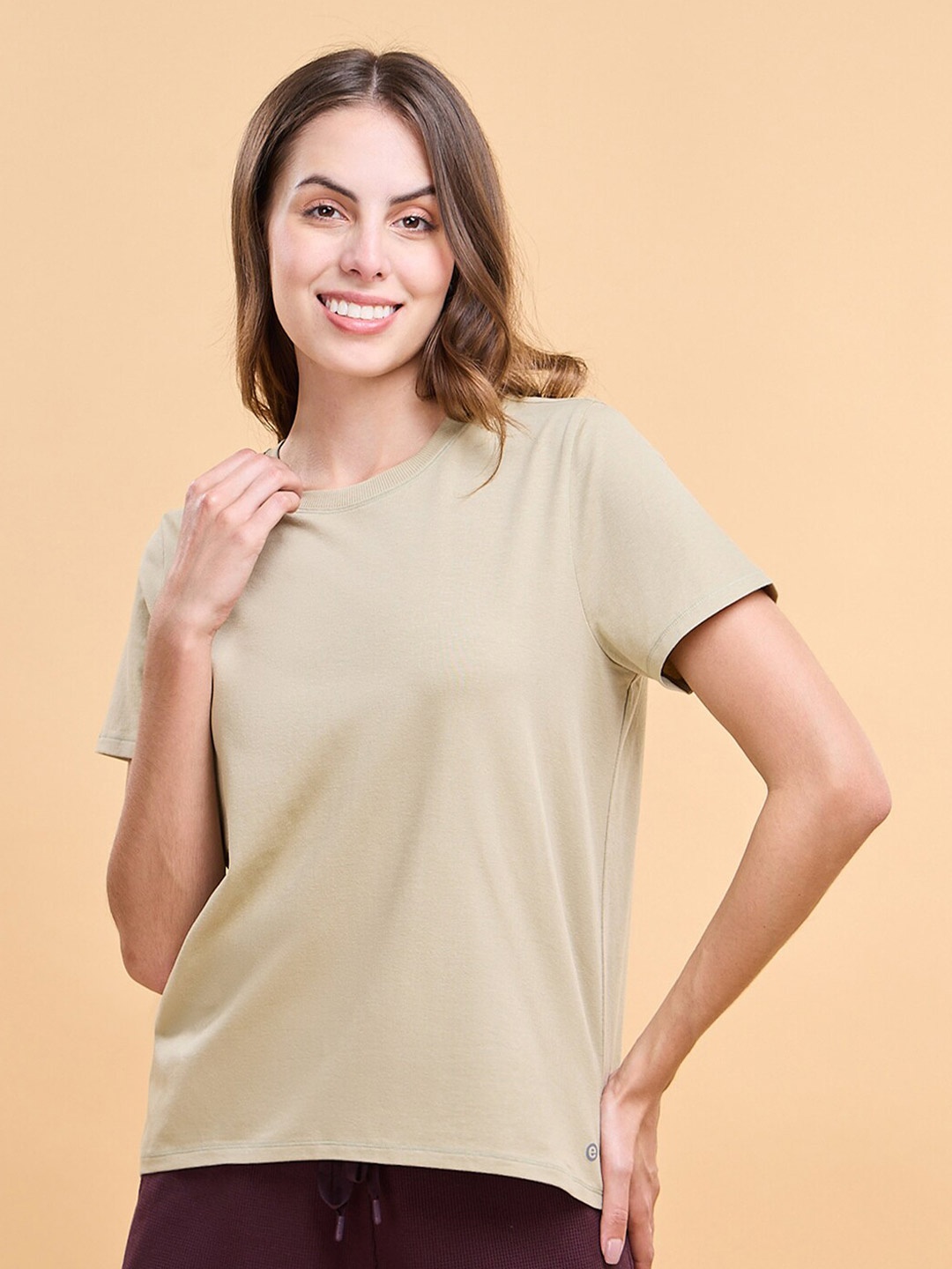 

Enamor Round Neck Relaxed Fit Cotton T-shirt, Green