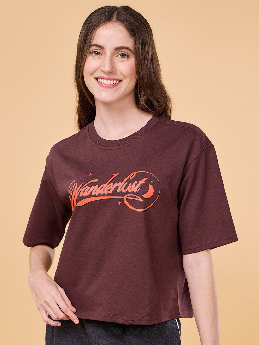 

Enamor Typographic Printed Drop-Shoulder Sleeves Cotton Boxy Crop T-Shirts, Brown
