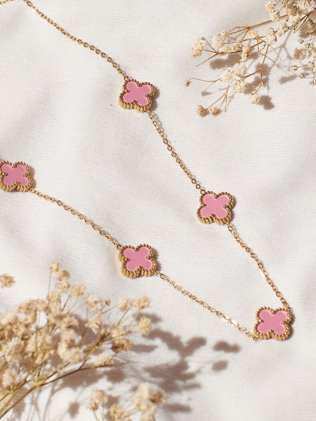 

SALTY Dreamy Clover Necklace, Gold