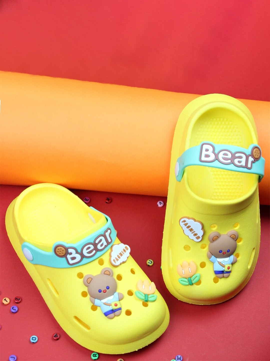 

BAESD Kids Self Design Clogs, Yellow