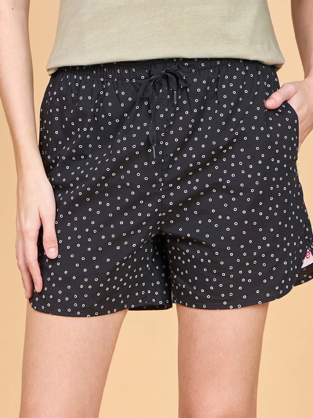 

Enamor Women Graphic Printed Cotton Lounge Shorts, Black