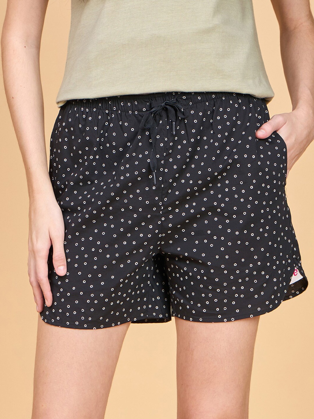 

Enamor E7A1 Hangout Women Printed Cotton Lounge Shorts, Black