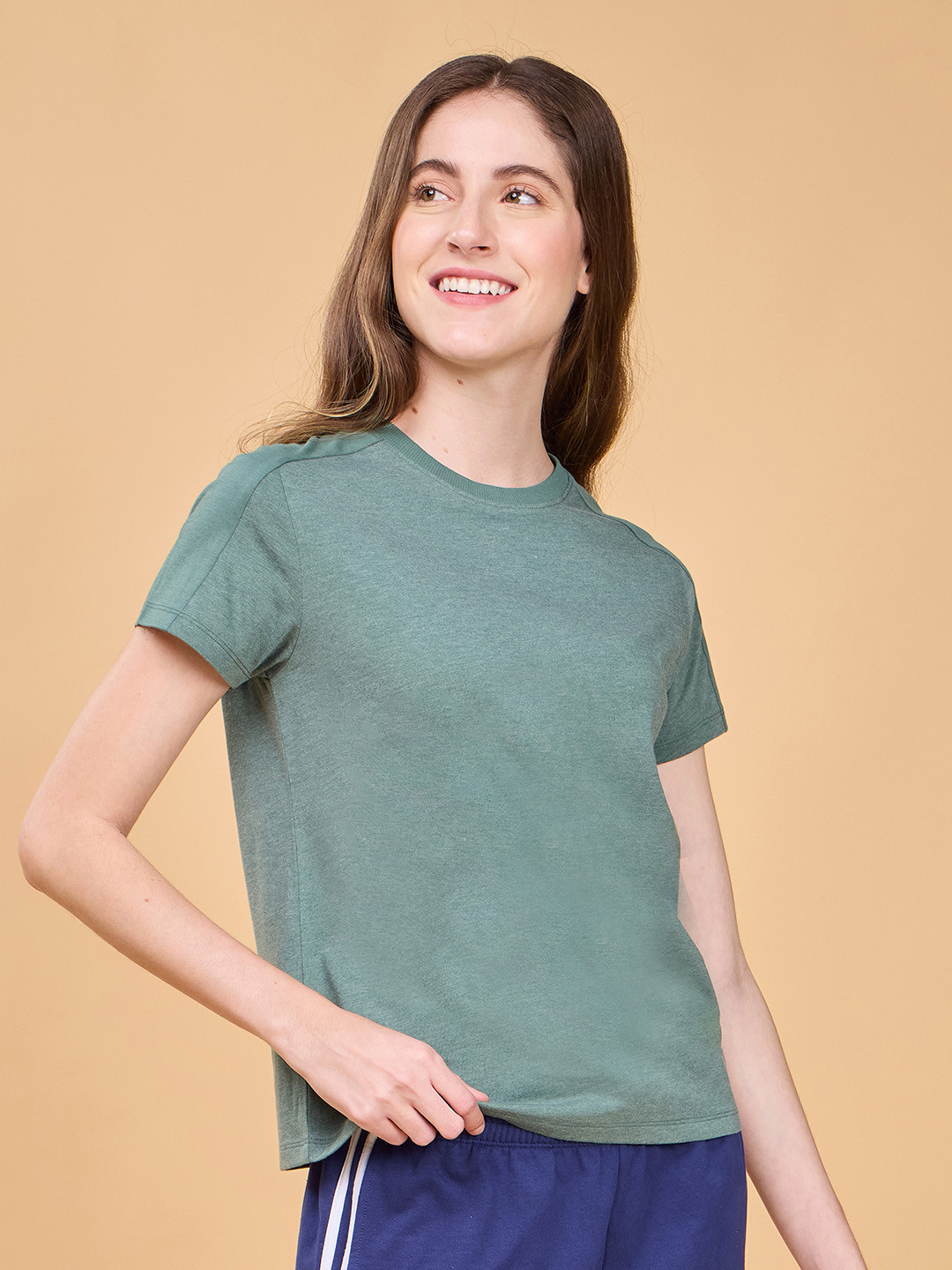 

Enamor Spring Summer 24 Cut & Sew Detailed Lounge T-shirt, Green