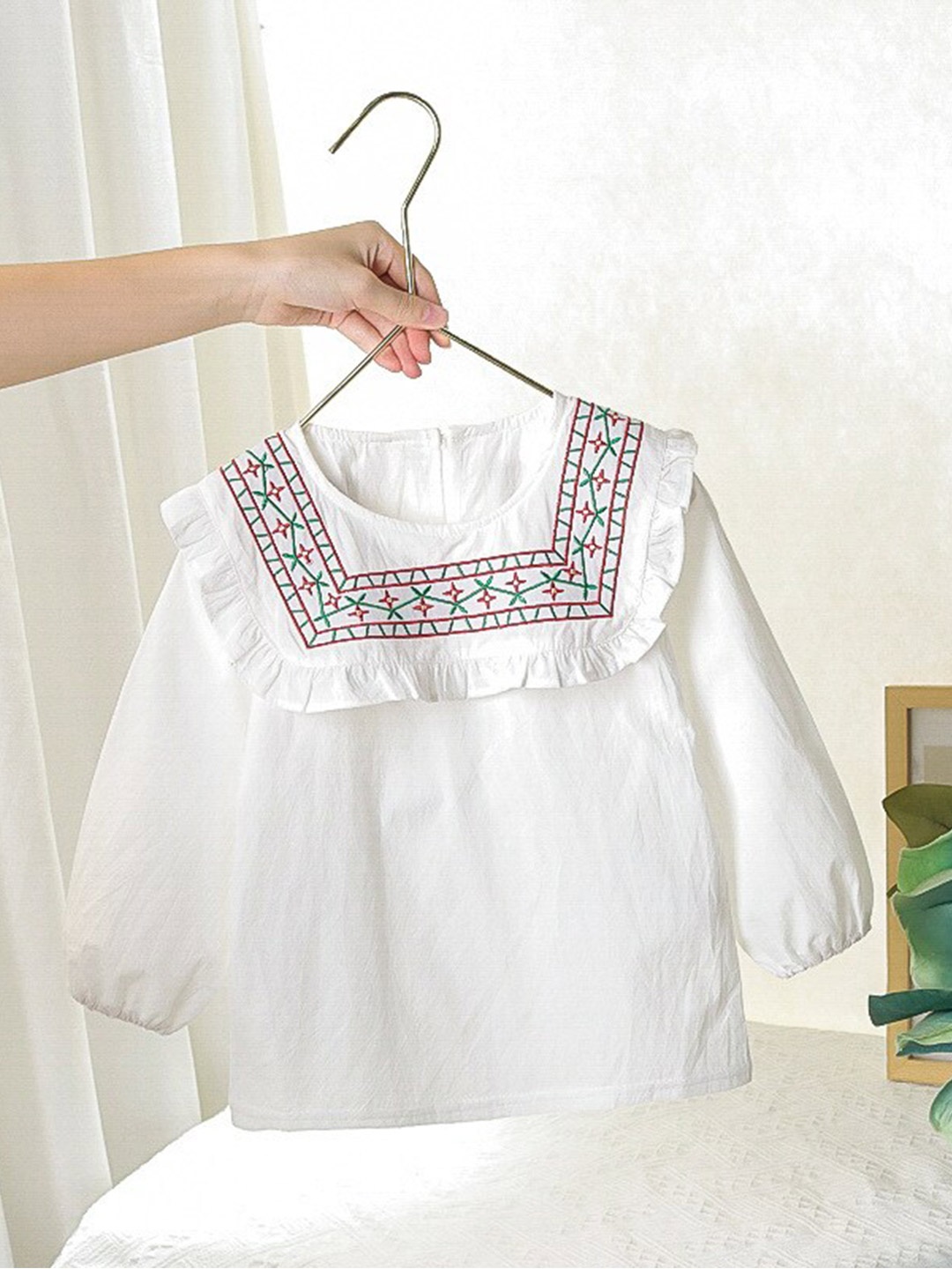 

INCLUD Girls Embroidered Round Neck Puff Sleeves Cotton Top, White