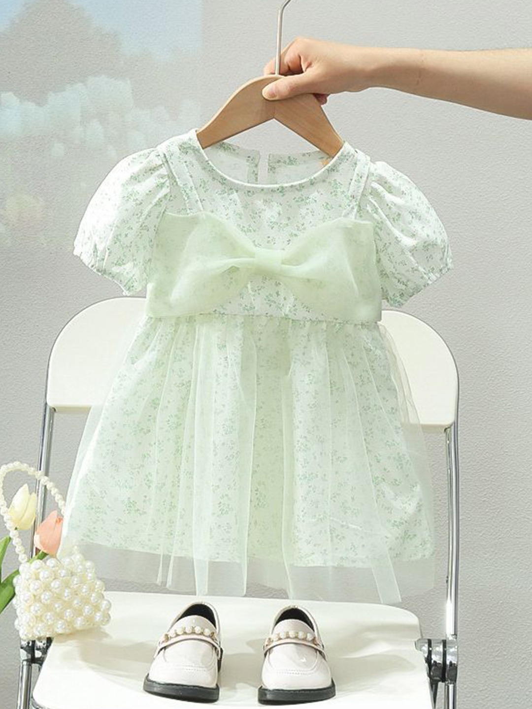 

INCLUD Girls Floral Printed Puff Sleeves Net Fit & Flare Dress, White
