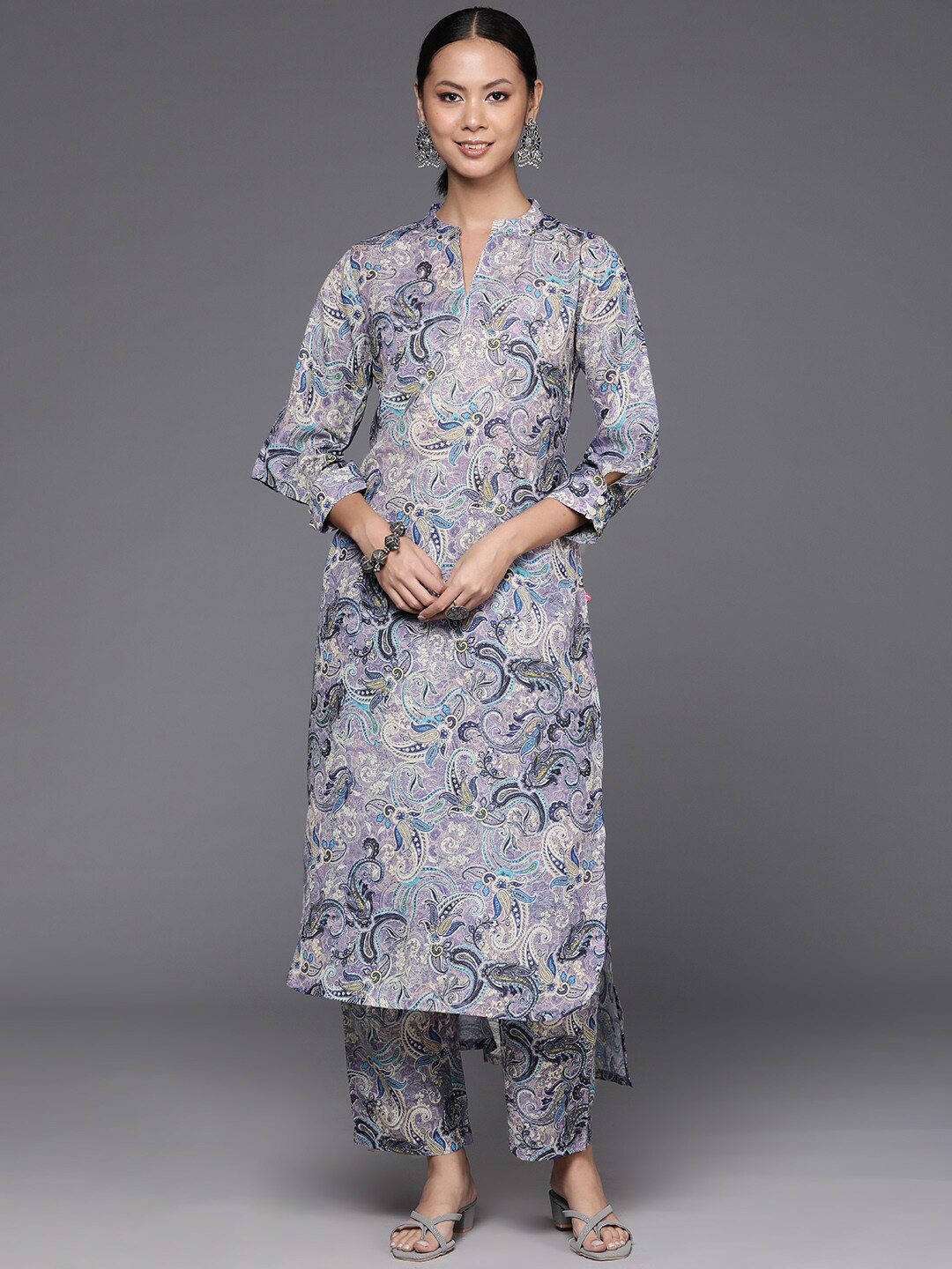 

Varanga Printed Straight Kurta With Trousers Set, Lavender