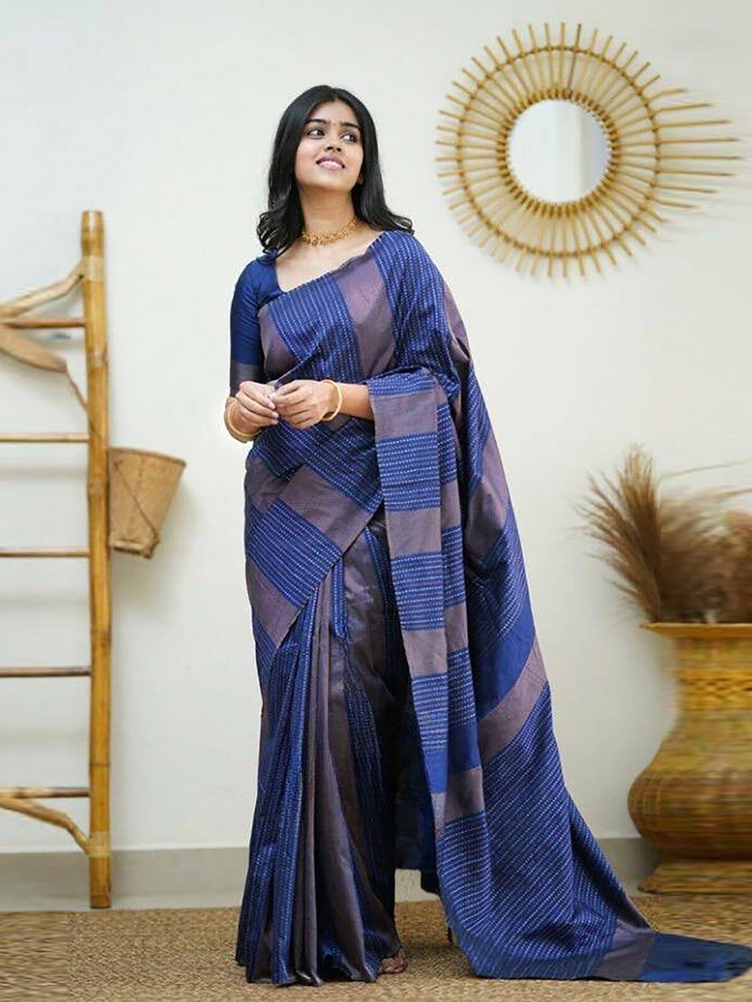 

BerMondsey Ethnic Motifs Woven Design Zari Banarasi Saree, Blue