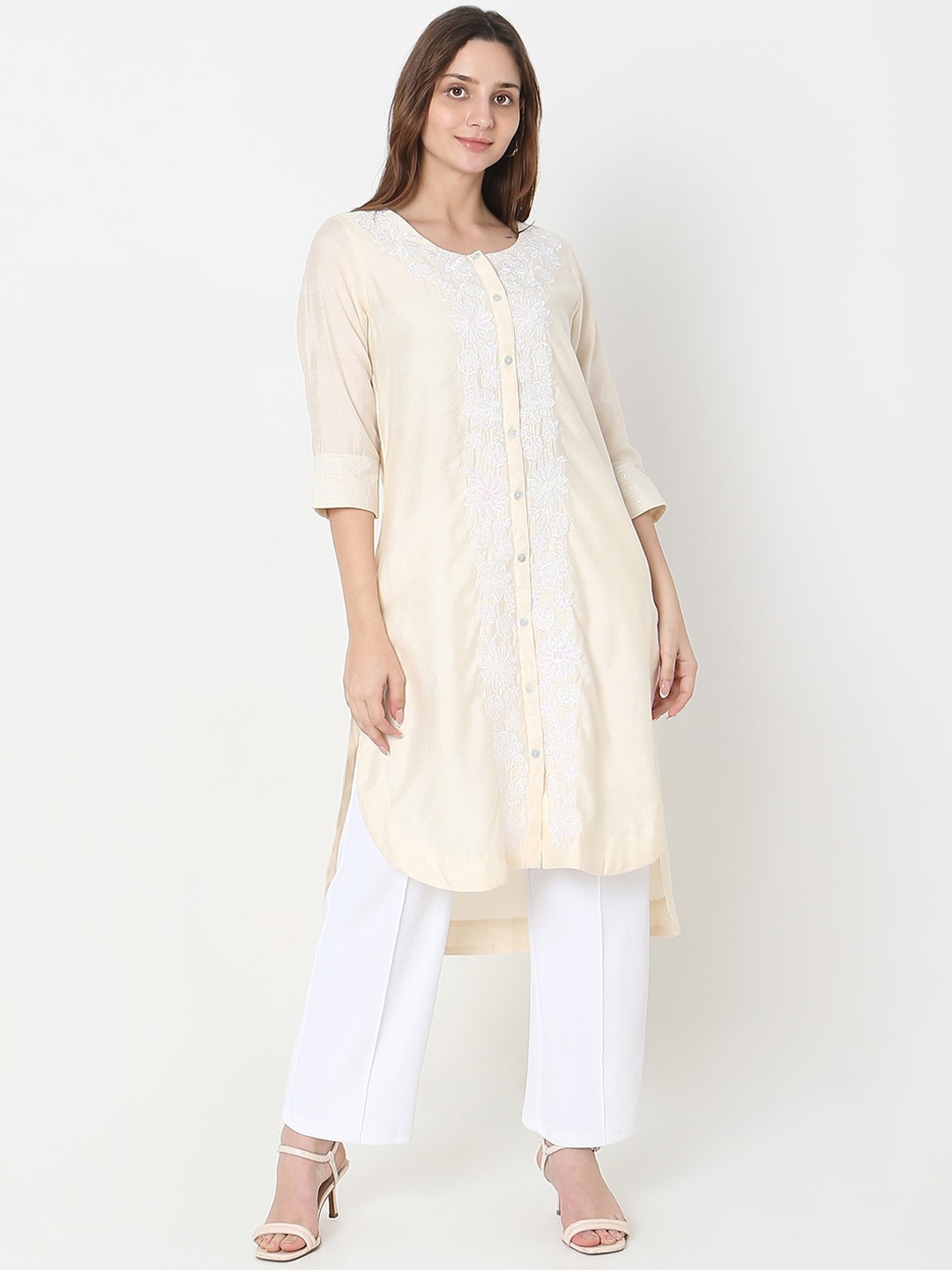 

Ethnicity Floral Embroidered Round Neck Thread Work Straight Kurta, Off white