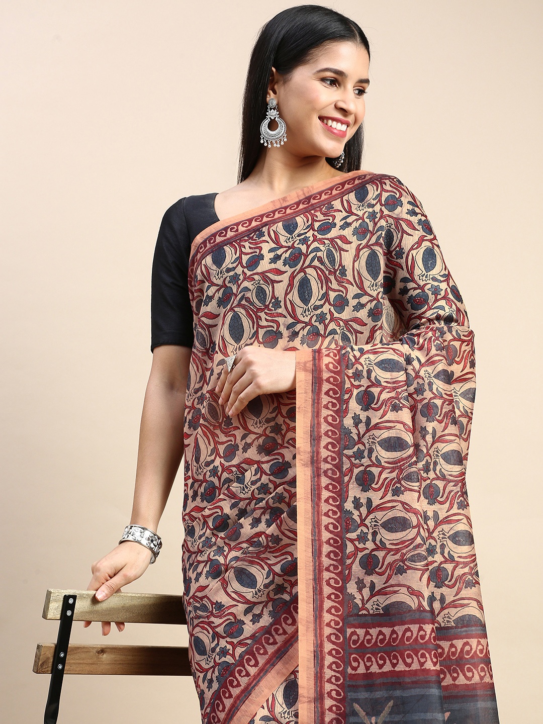 

aamna Kalamkari Printed Patola Saree With Blouse Piece, Beige