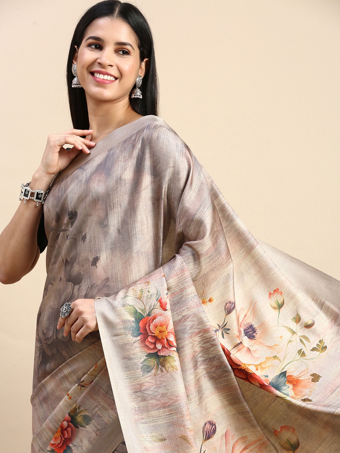 

aamna Floral Printed Ikat Saree, Grey