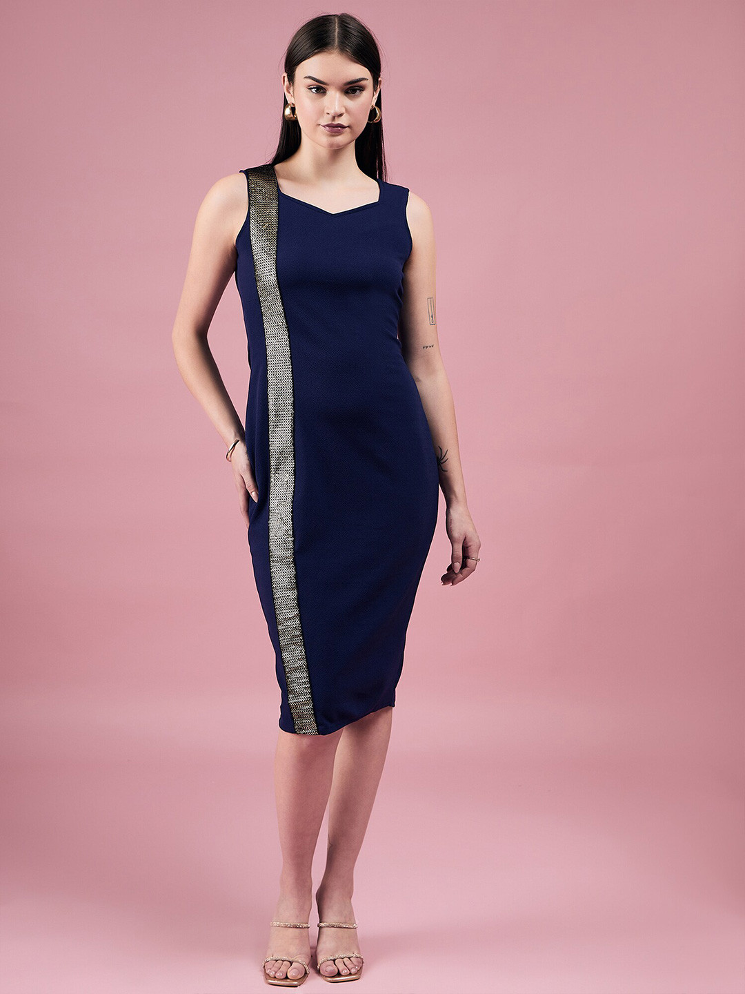 

DressBerry Navy Blue V-Neck Sequined Sheath Dress