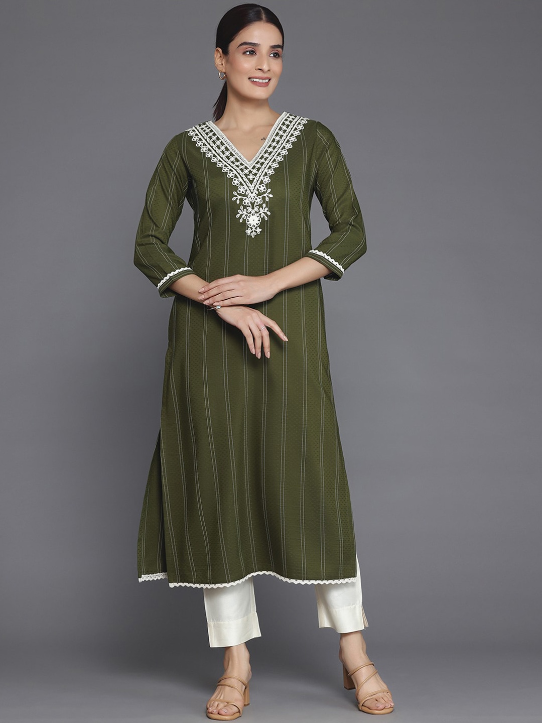

Libas Floral Embroidered Thread Work Dobby Kurta, Olive