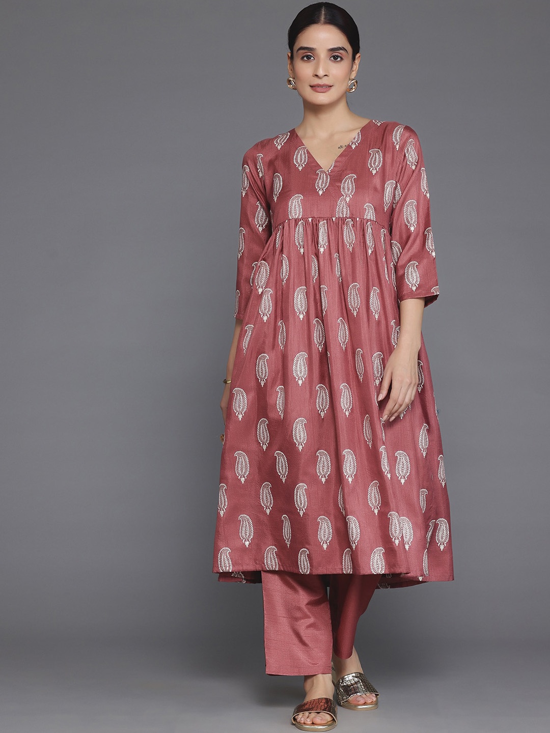 

Libas Paisley Printed Pleated Kurta with Trouser, Mauve