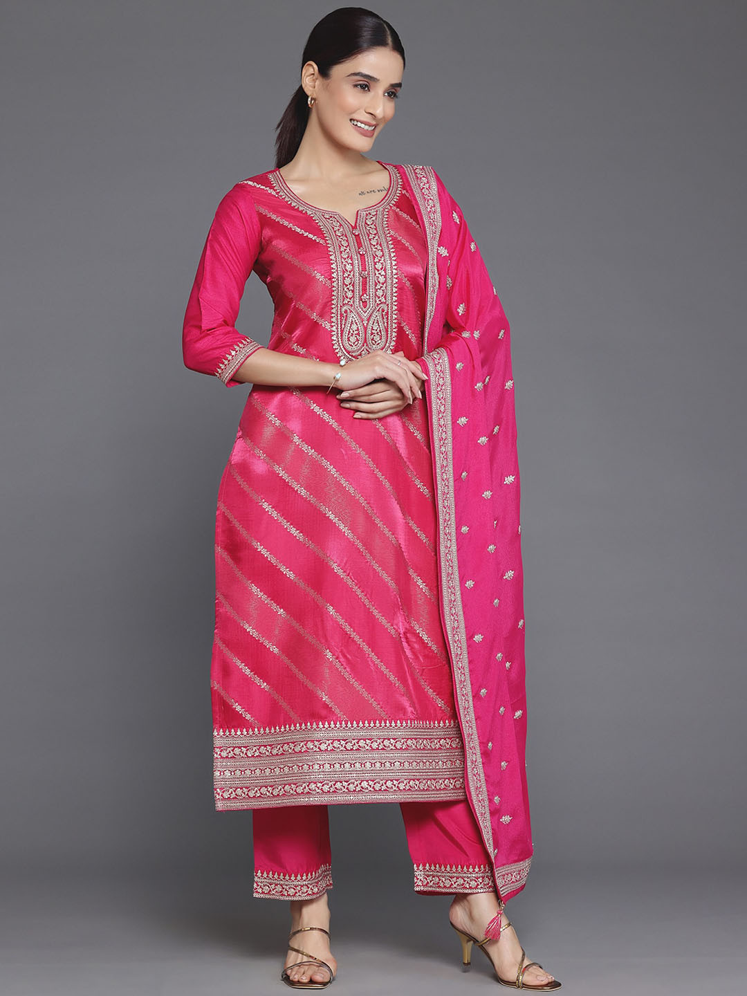 

Libas Ethnic Motifs Embroidered Straight Kurta & Trousers With Dupatta, Pink