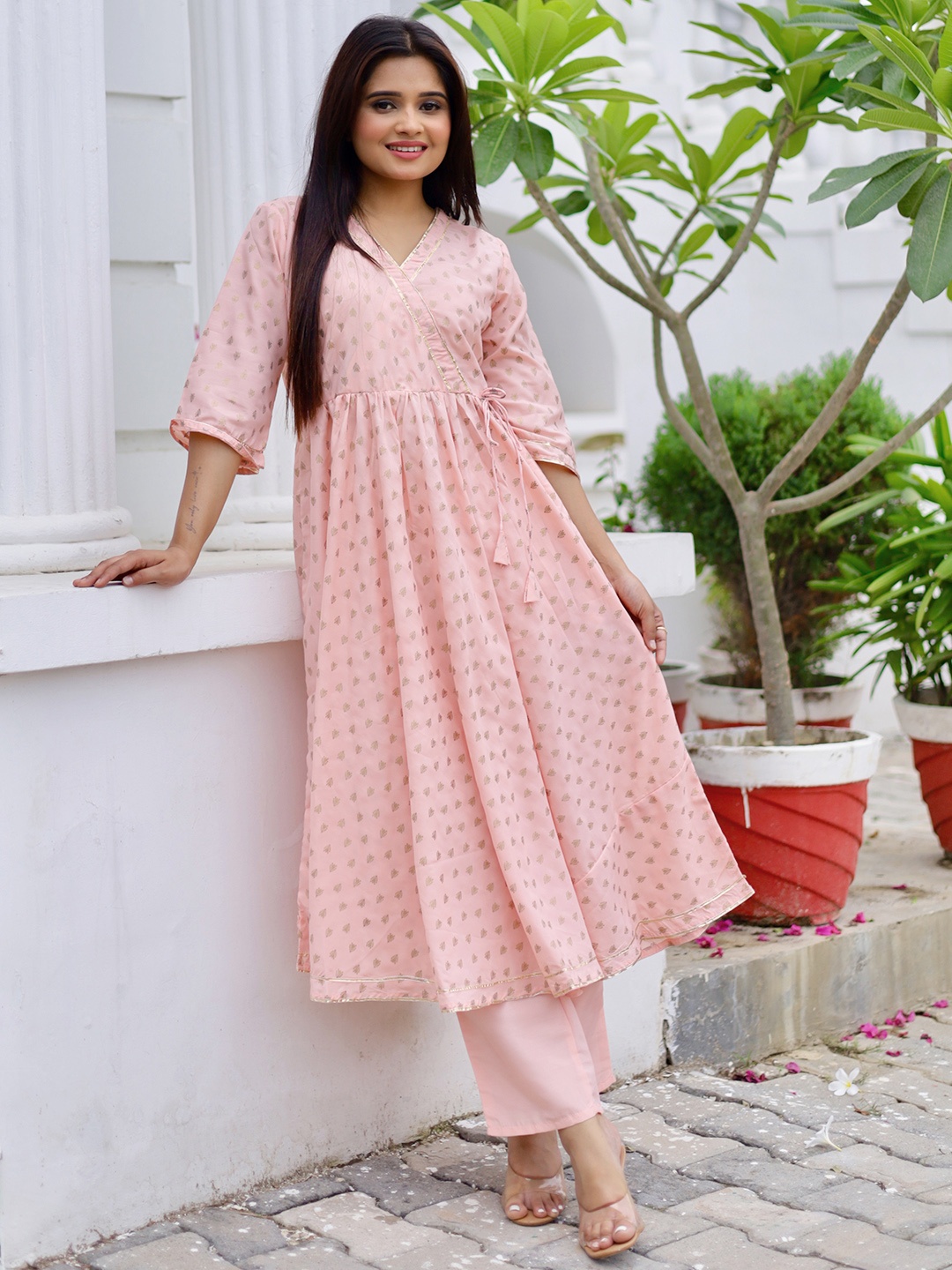 

Libas Ethnic Motifs Printed Regular Gotta Patti Kurta with Trousers, Peach