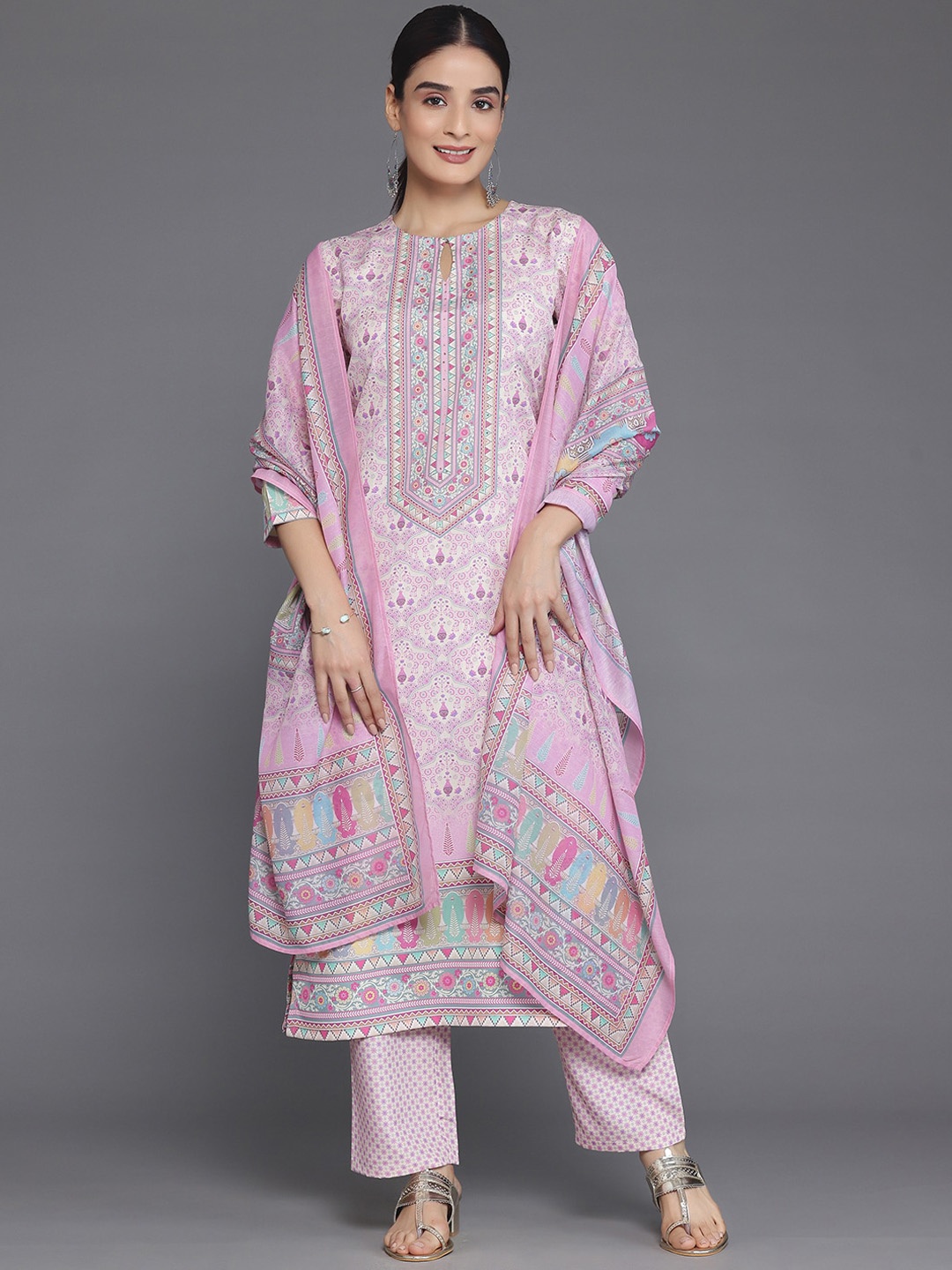 

Libas Ethnic Motifs Printed Regular Kurta with Trousers & Dupatta, Pink