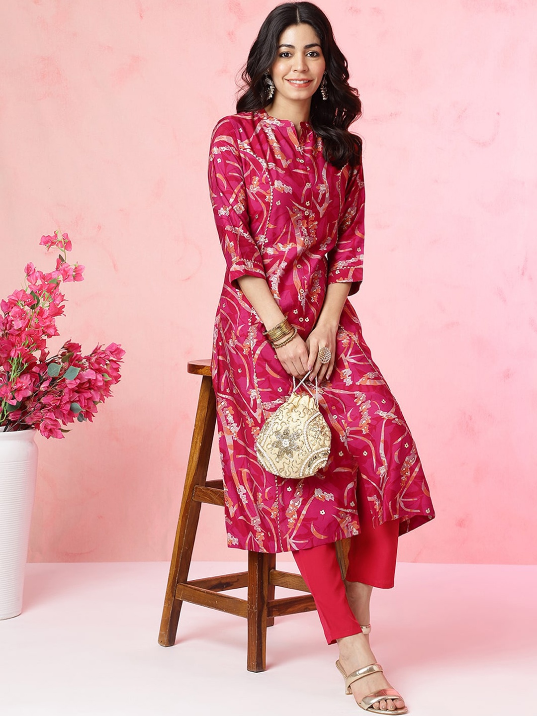 

Anouk Fuchsia Abstract Printed Panelled Chanderi Silk Kurta with Trousers