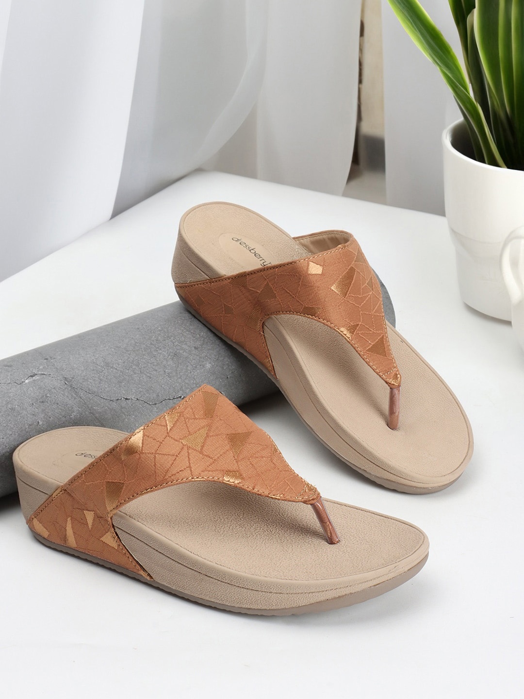 

DressBerry Tan Textured Comfort Heels