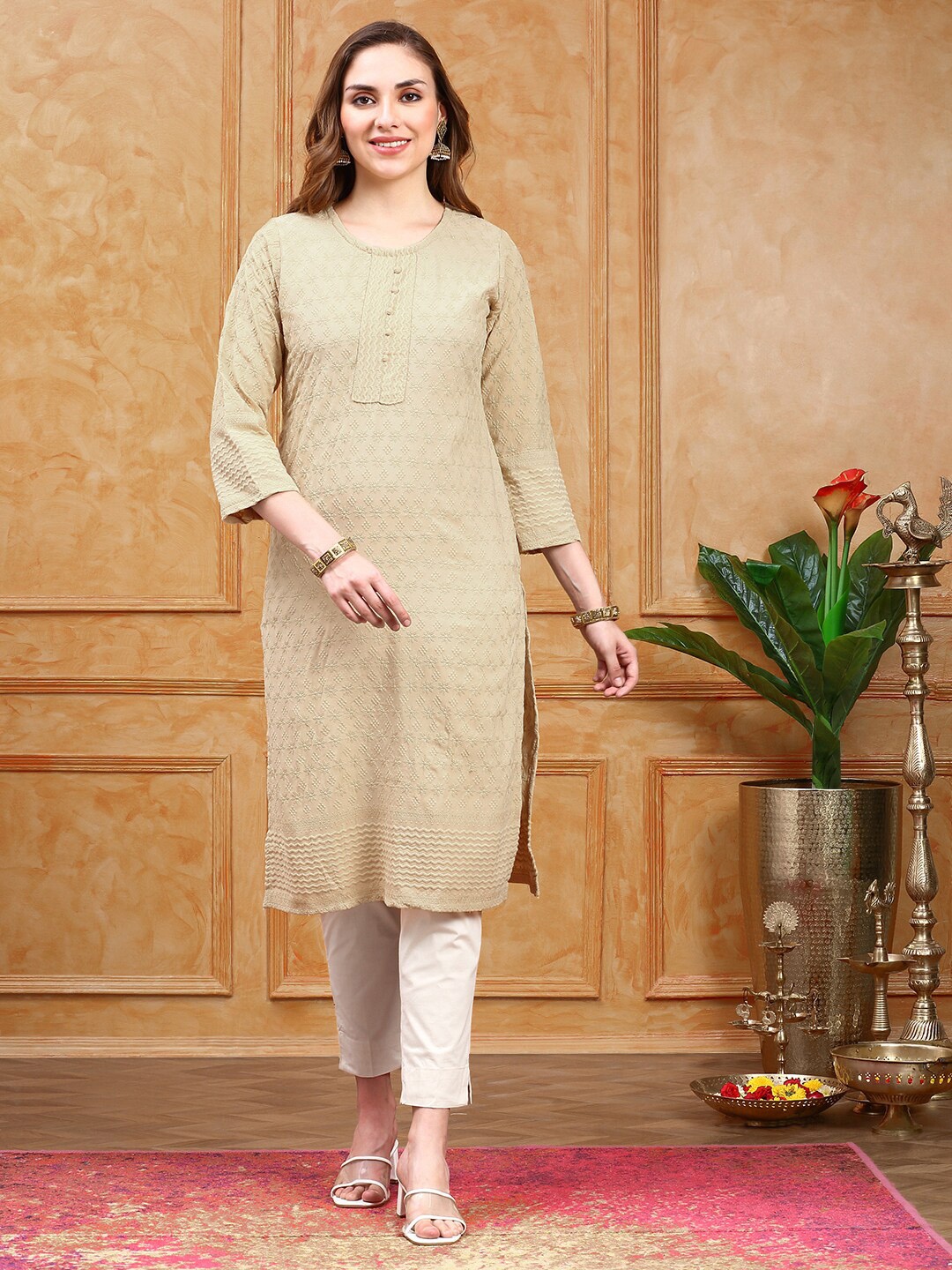 

Ishin Floral Embroidered Thread Work Straight Kurta, Beige