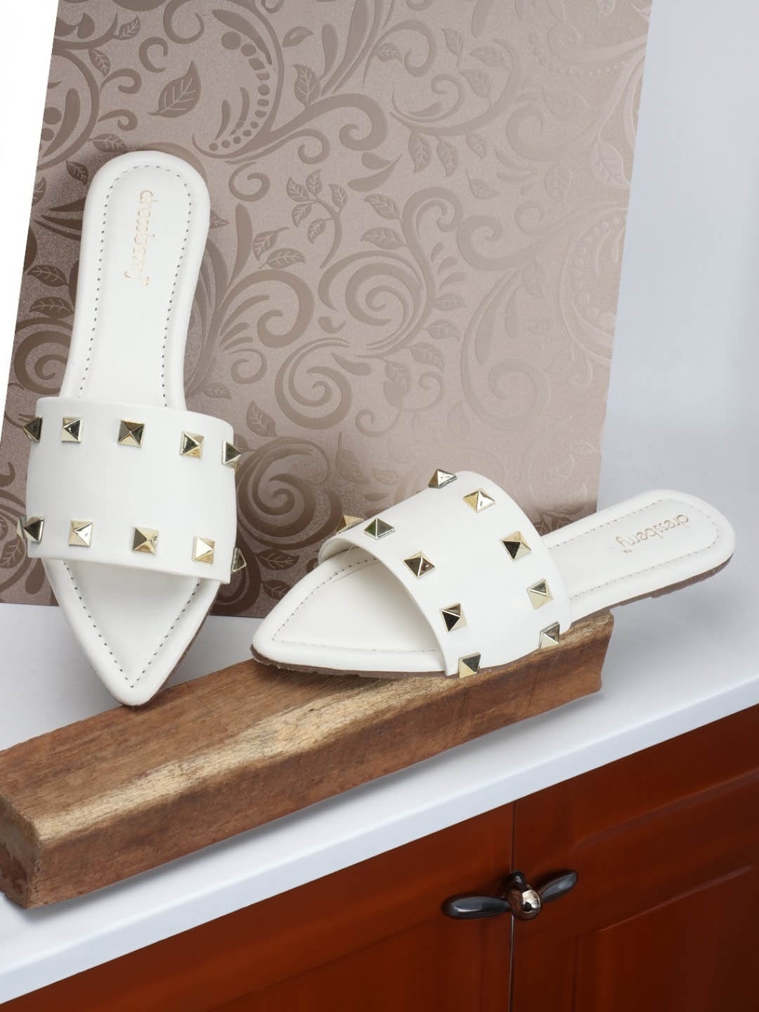

DressBerry White Embellished Open Toe Flats