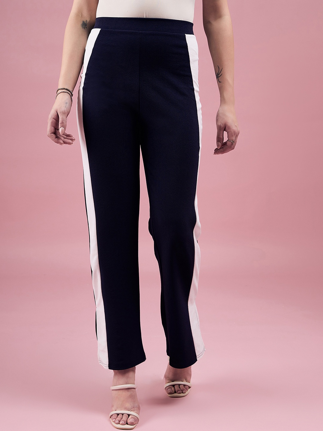 

DressBerry Navy Blue Women Relaxed Straight Fit High-Rise Easy Wash Parallel Trousers