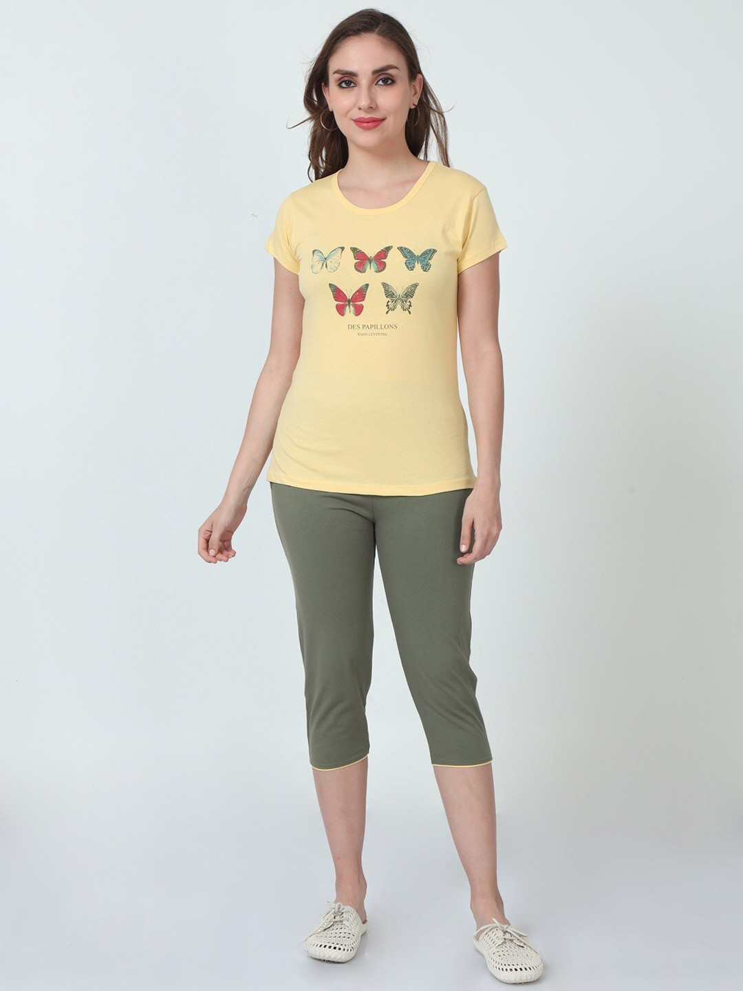 

ecott Women Printed T-shirt with Capris, Yellow