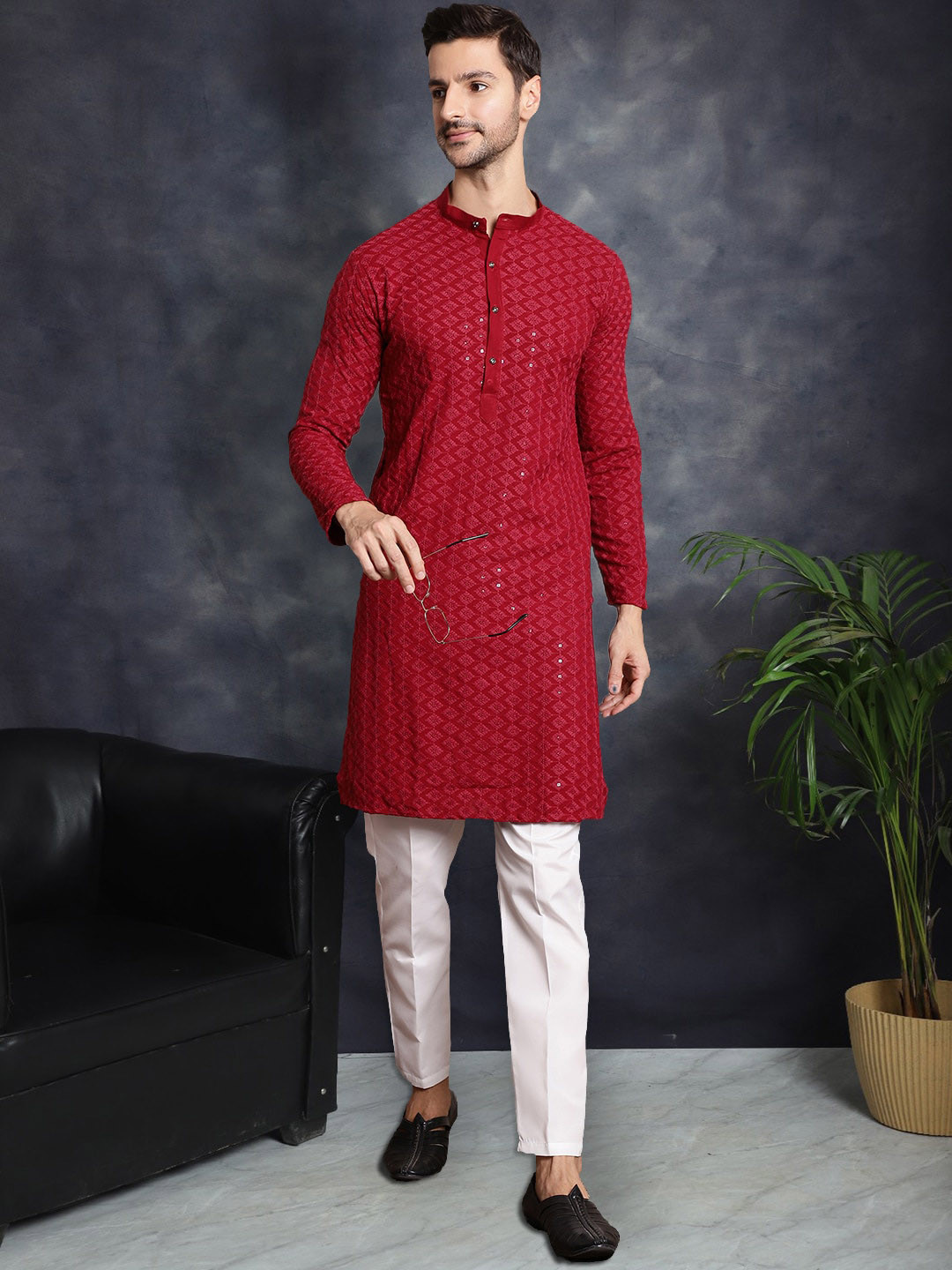 

Anouk Men Embroidered Regular Sequinned Kurta with Pyjamas, Maroon