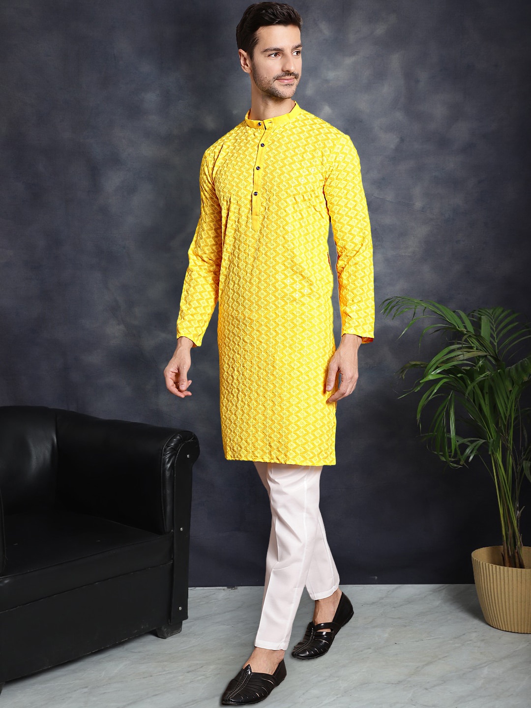 

Anouk Men Embroidered Regular Sequinned Kurta with Pyjamas, Yellow