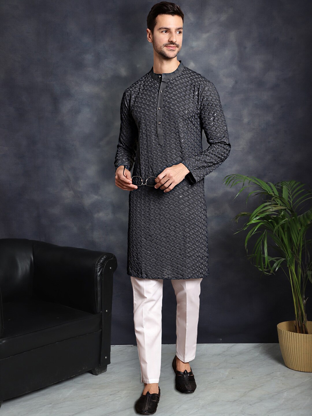 

Anouk Men Embroidered Regular Sequinned Kurta with Pyjamas, Grey