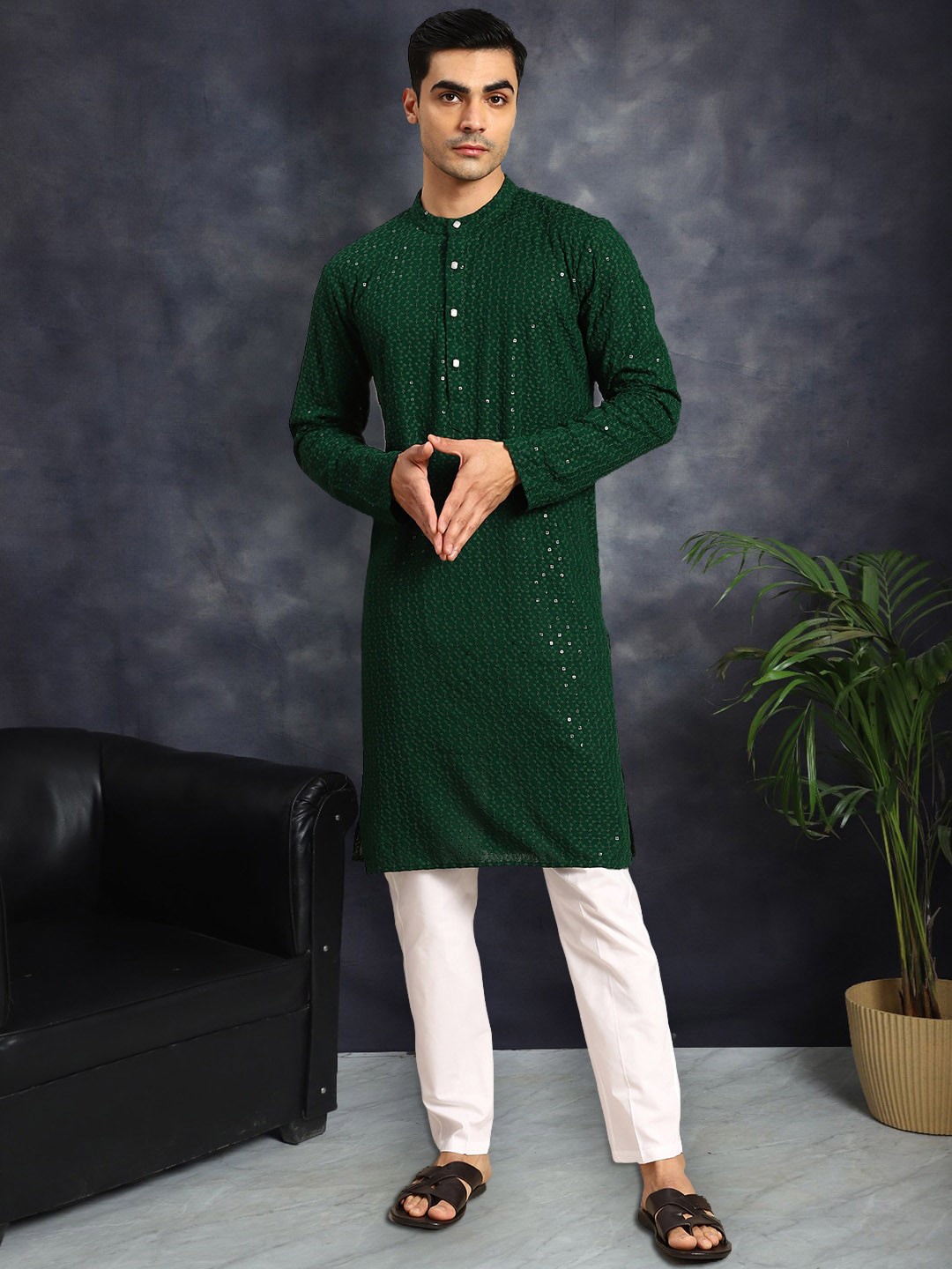 

Anouk Men Floral Embroidered Regular Sequinned Pure Cotton Kurta with Pyjamas, Green