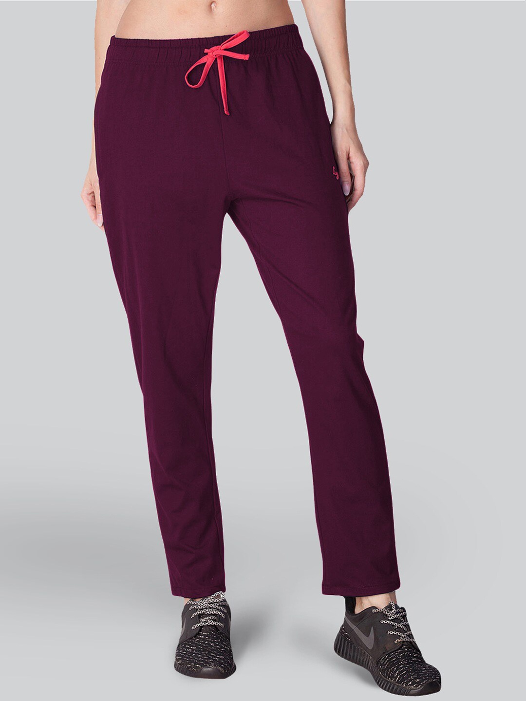 

LYRA Women Cotton Track Pants, Burgundy