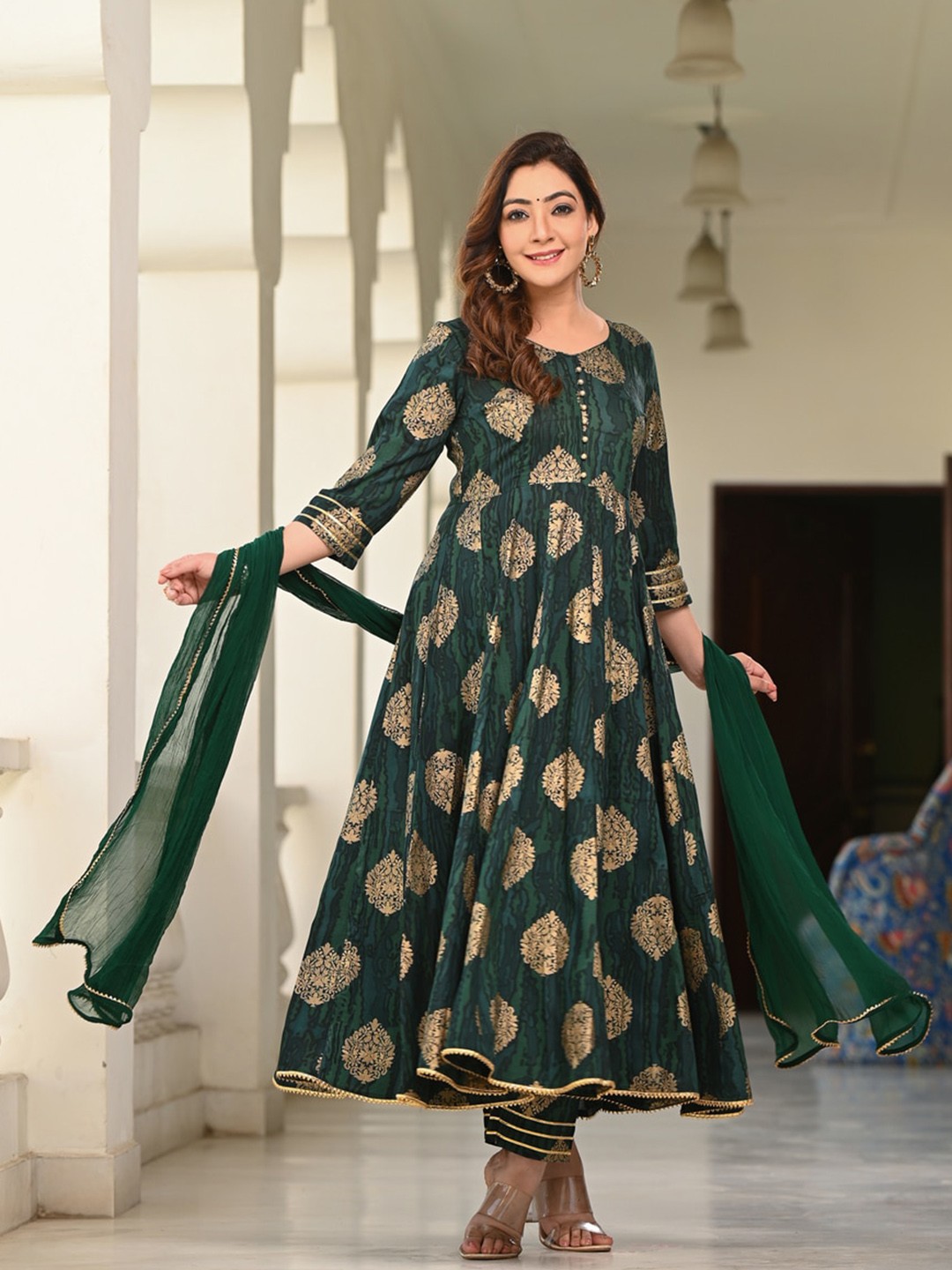 

Indi INSIDE Women Ethnic Motifs Printed Pleated Kurta with Trousers & With Dupatta, Green