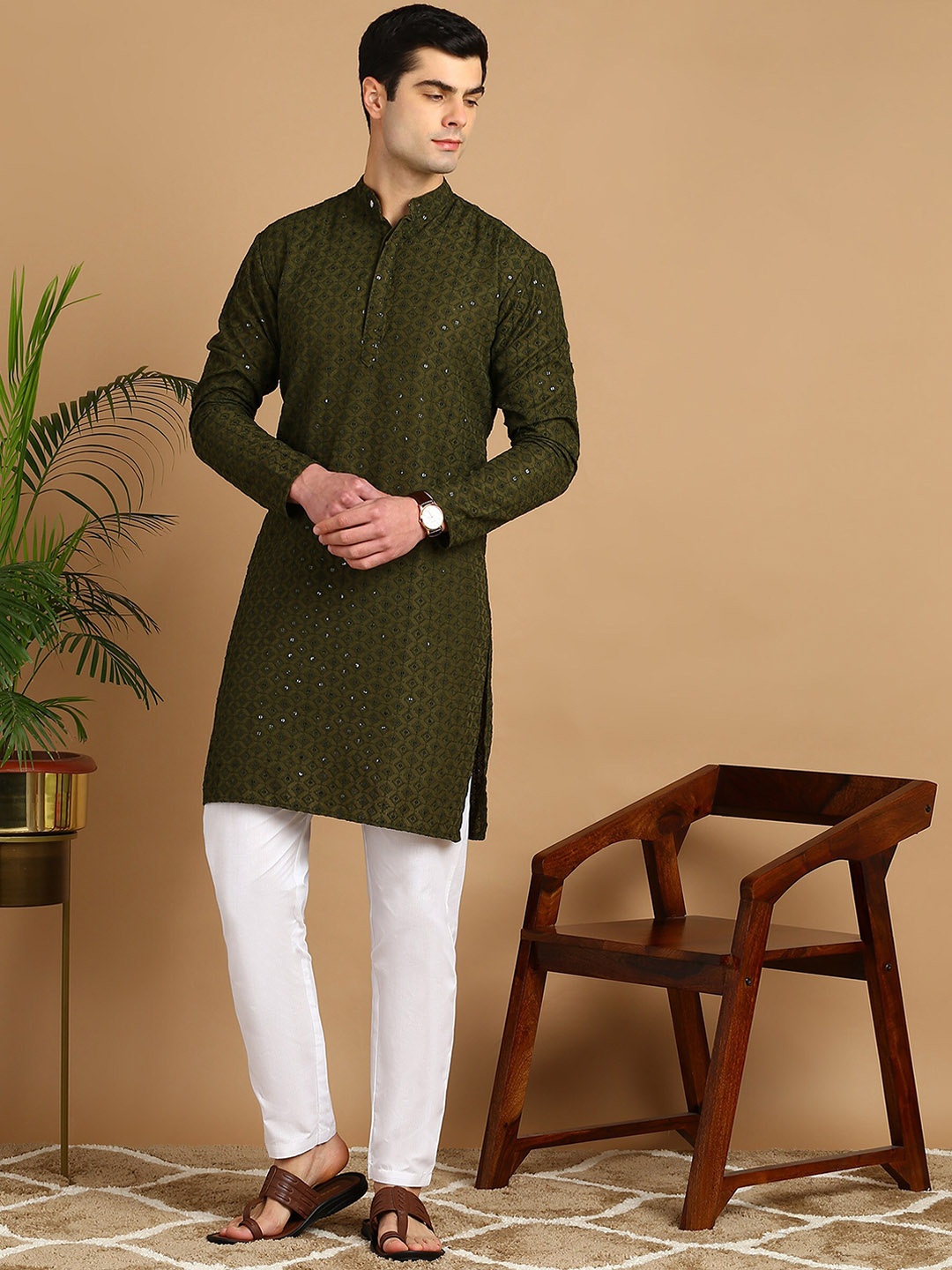 

FUBAR Men Ethnic Motifs Embroidered Regular Kurta with Pyjamas, Green