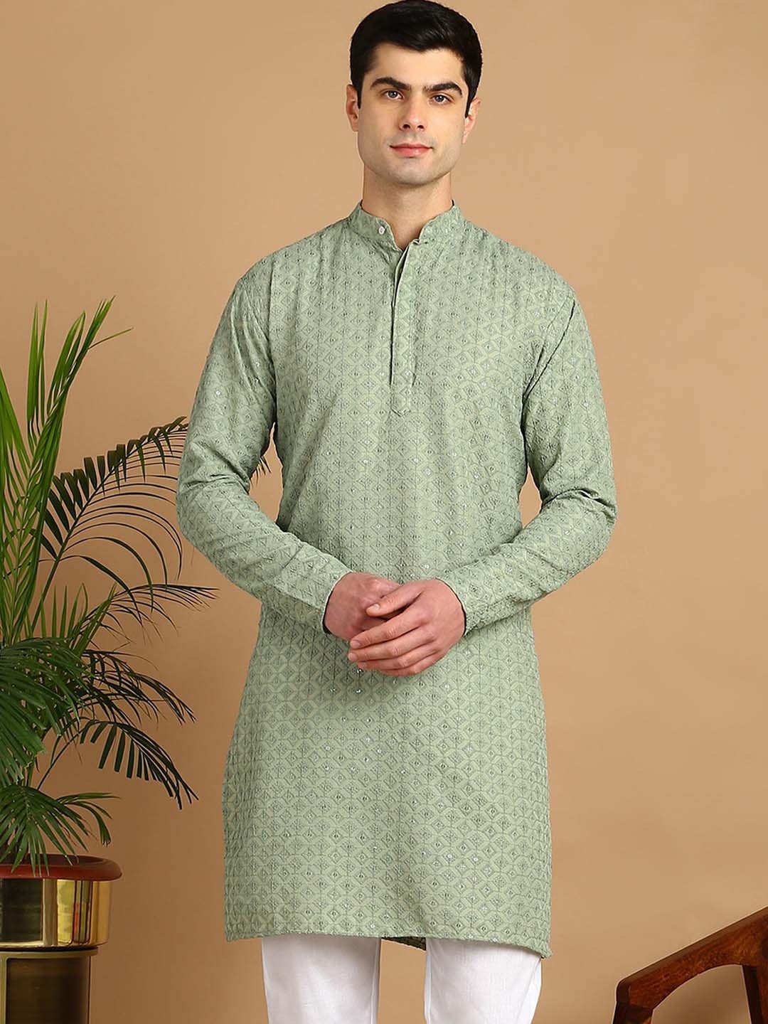 

FUBAR Geometric Embroidered Thread Work Kurta, Green