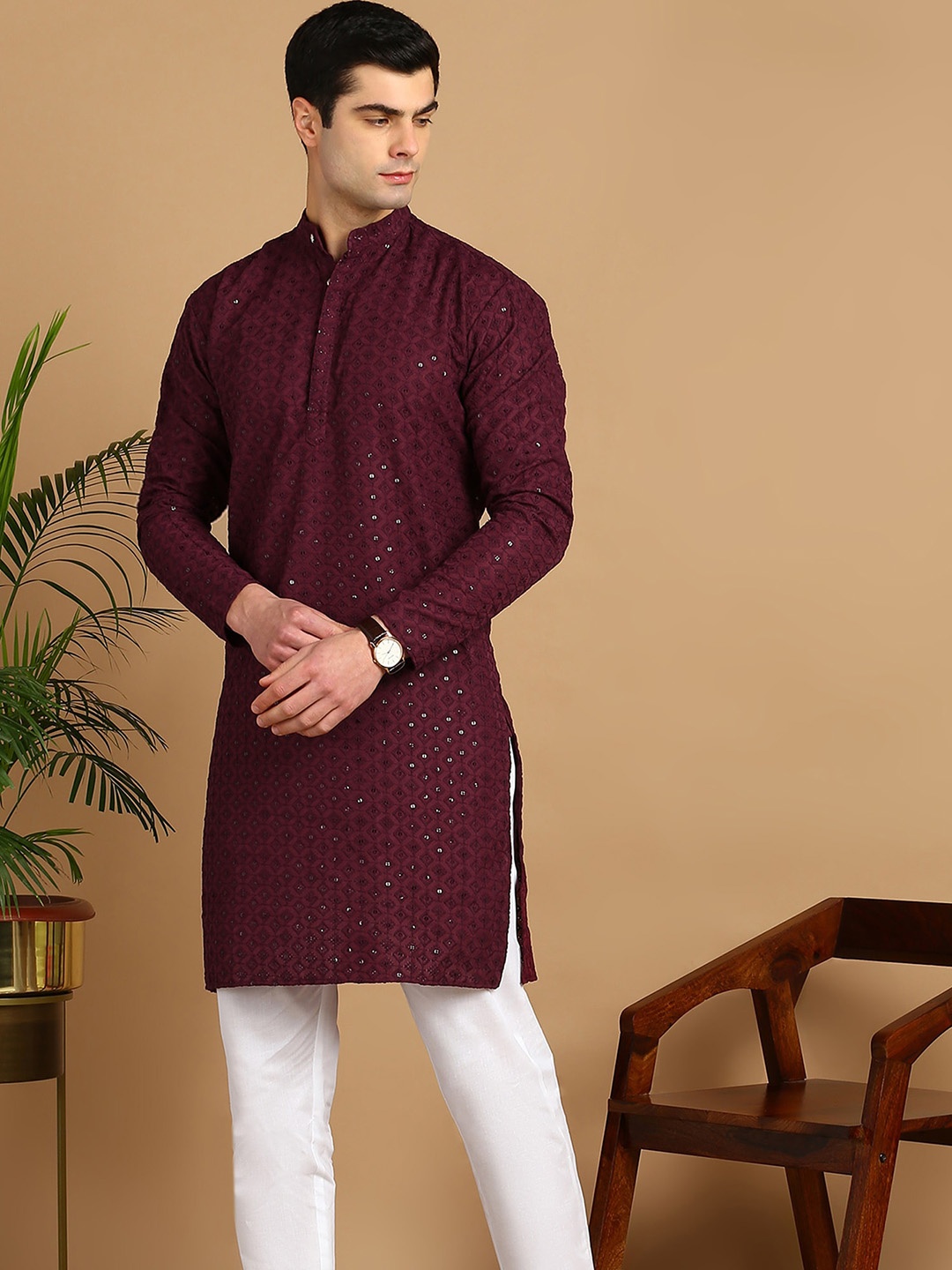 

FUBAR Geometric Embroidered Thread Work Kurta, Purple