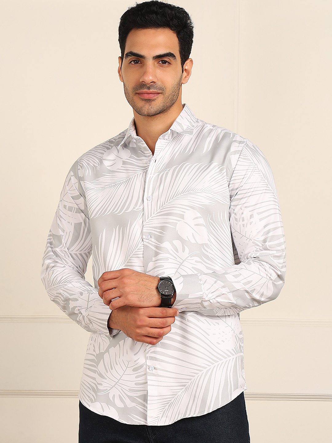 

FUBAR Slim Fit Tropical Printed Spread Collar Long Sleeves Casual Shirt, Grey