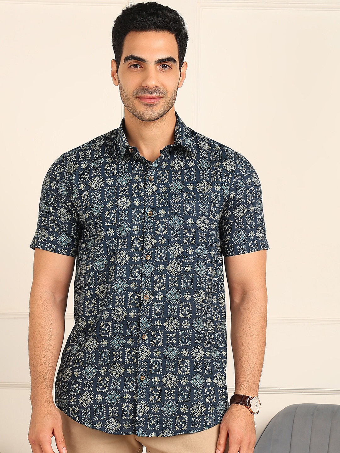 

FUBAR Slim Fit Ethnic Motifs Printed Casual Shirt, Blue