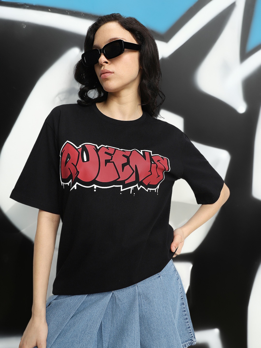 

JUNEBERRY Typography Printed Drop-Shoulder Oversized Pure Cotton T-shirt, Black