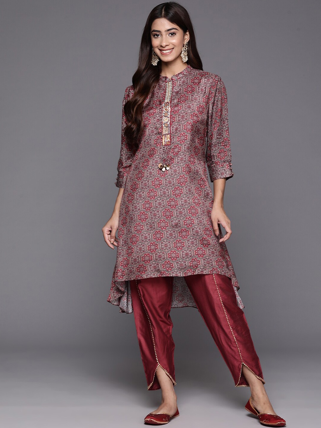 

Varanga Printed Mandarin Collar Neck Tunic With Flared Trouser Co-Ords, Maroon