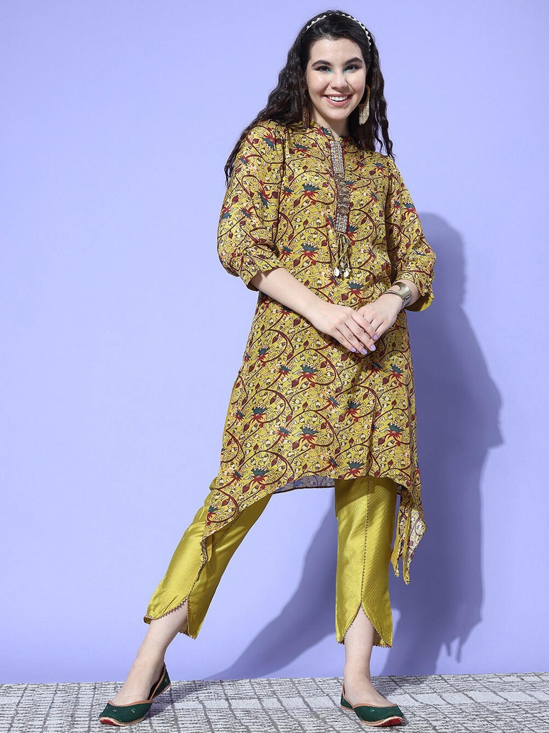 

Varanga Embroidered Pure Silk Tunic With Trouser Co-Ords, Green